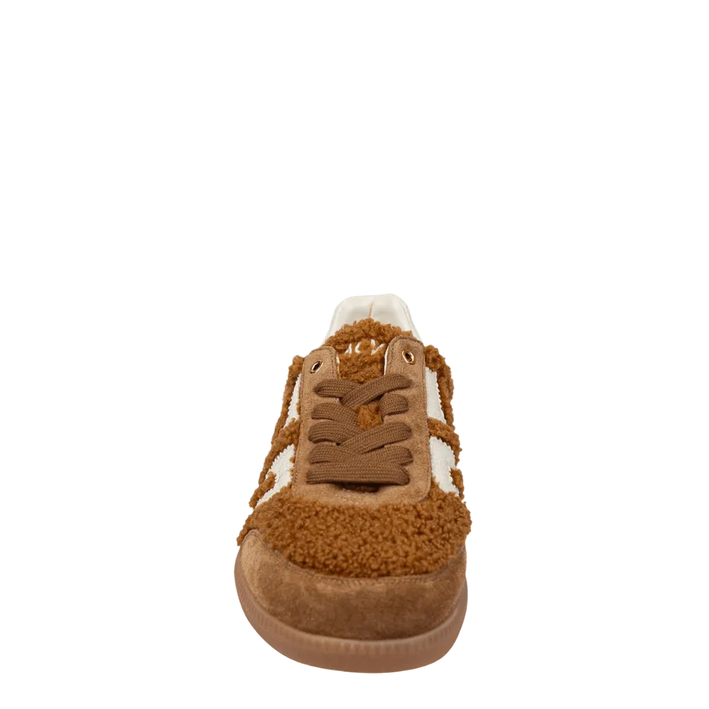 Back 70 Streetwear Teddy Sneakers in Tobacco White