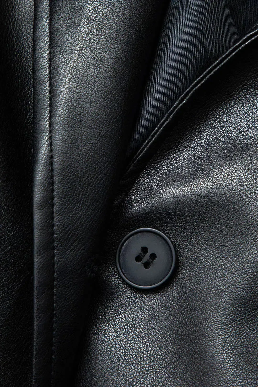 Zoe – Adjustable waist belt – Faux leather coat